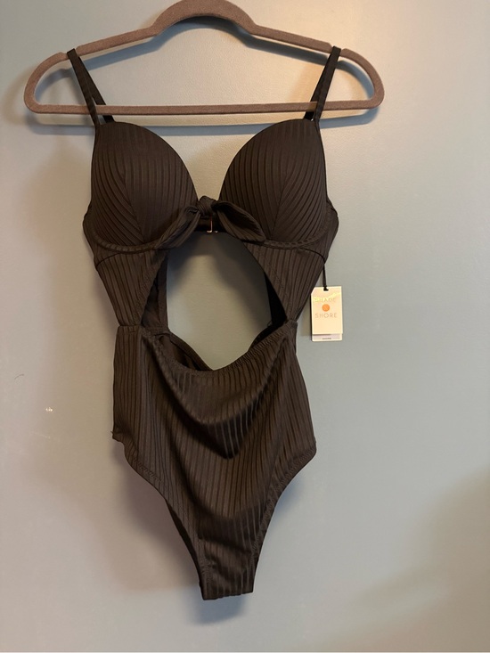Shade & Shore Other - Shade & Shore Black Ribbed One-Piece Swimsuit 34D